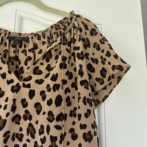 J. Crew Leopard Print 100% Silk Flutter Sleeve Top - Picture 6 of 9